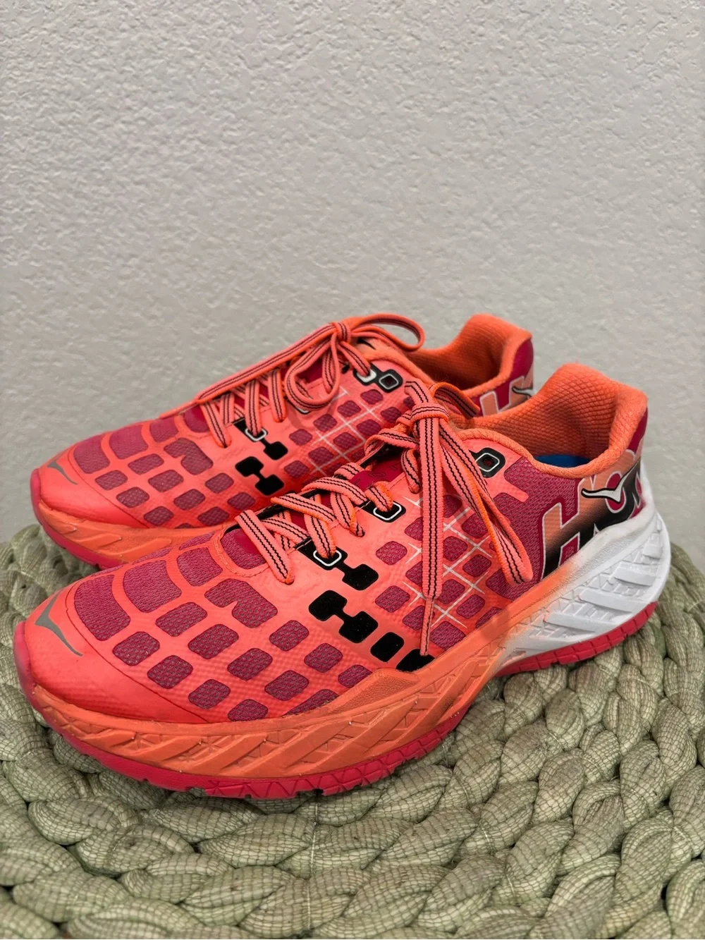 HOKA CLAYTON Teaberry Neon Coral Running Lace Up Tennis Shoes Size 8